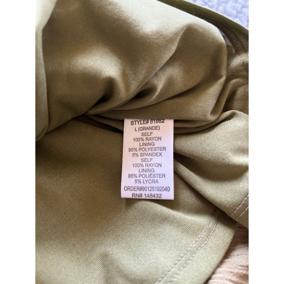 Beceel Large Green Spaghetti Strap Bow Midi Dress. - Picture 7 of 9